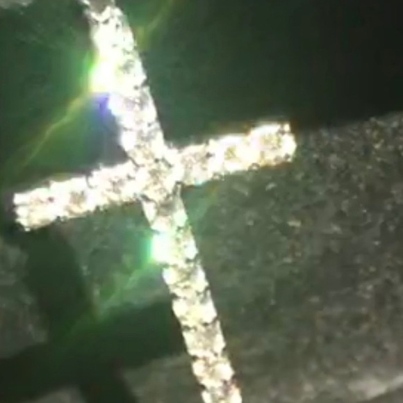 Diamond Cross - Picture 5 of 6